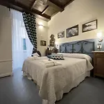 Unico 4*